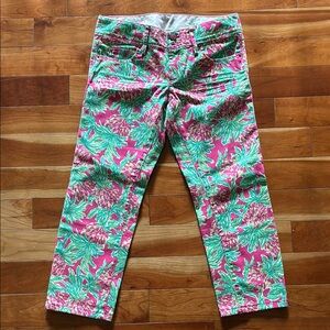 Lilly Pulitzer Pineapple Capris 🍍